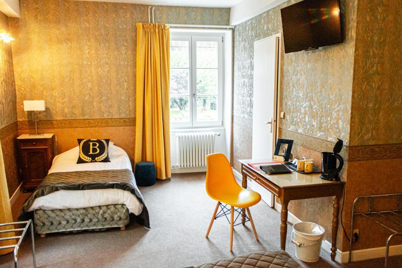 Hotel Le Baron Crémieu المظهر الخارجي الصورة
