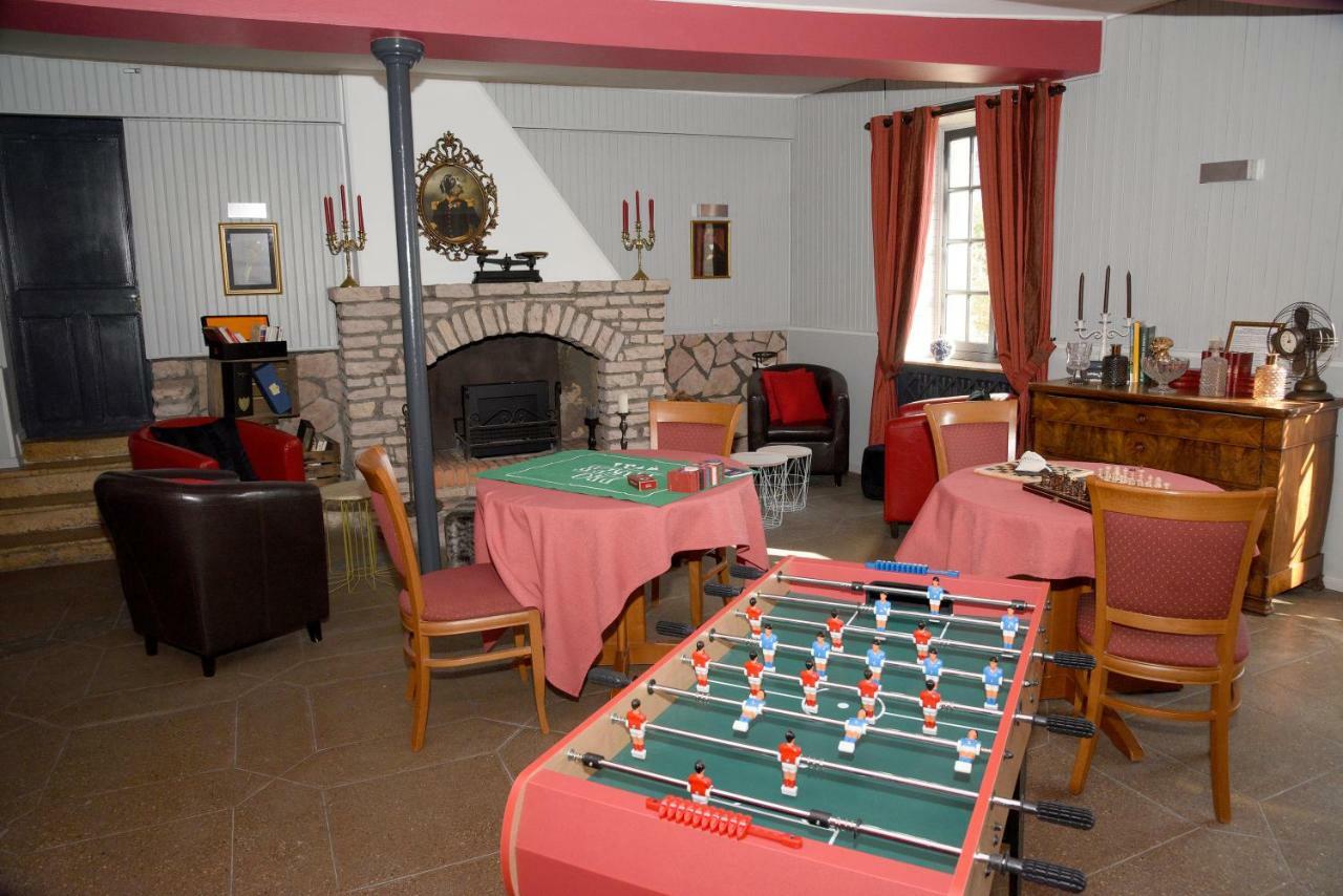 Hotel Le Baron Crémieu المظهر الخارجي الصورة